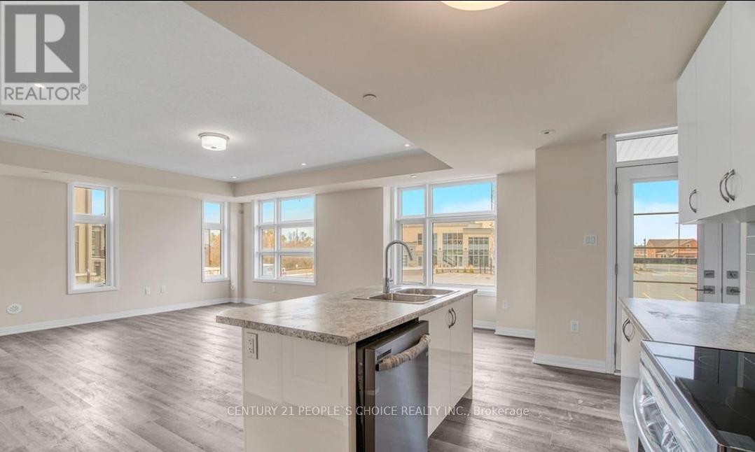 Photo - 15 Fieldridge Cres