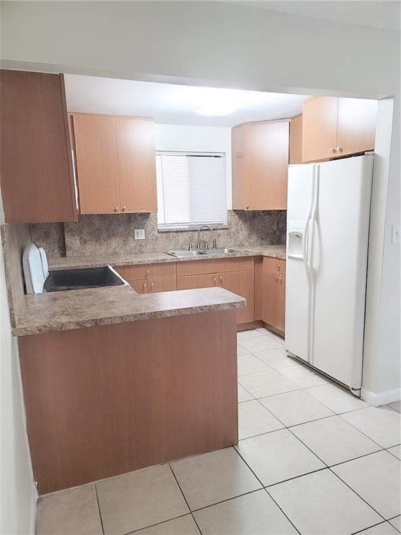 Building Photo - 6900 SW 39th St Unit 106J