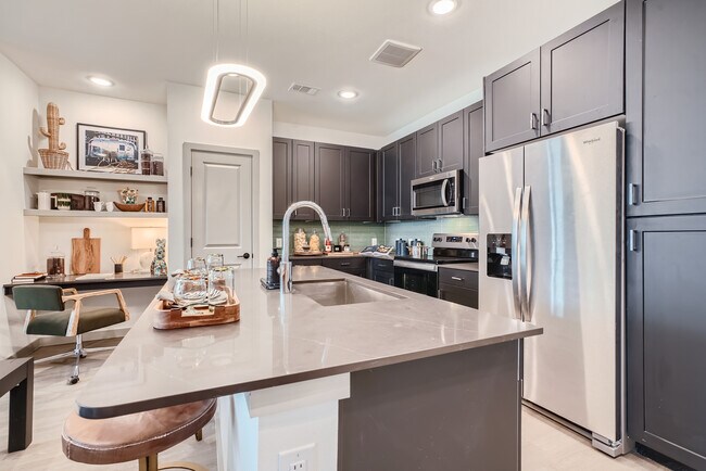 Photo - Standard on the River Apartments