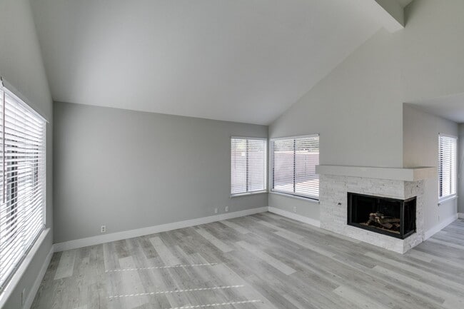 Photo - 3-Bedroom Dream Home in Green Valley