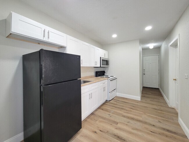 Photo - 711 Ave A Ave Unidad 1