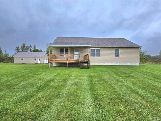 Photo - 16653 E Main St