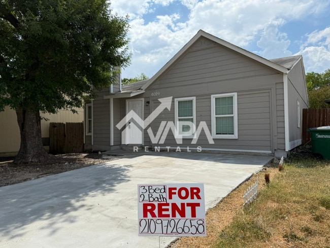Building Photo - 4019 Sunrise Bluff Dr Rental