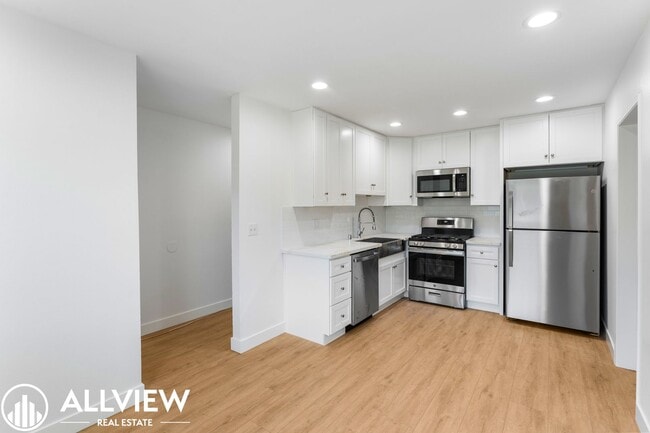 Photo - 16651 Tunstall Ln Unit 2