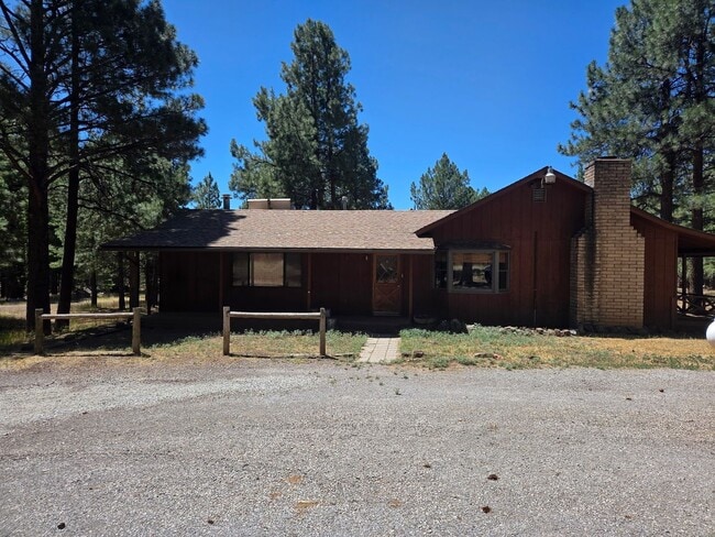 AVAILBLE SOON! Idyllic Ranch style Home Of... - AVAILBLE SOON! Idyllic Ranch style Home Of...