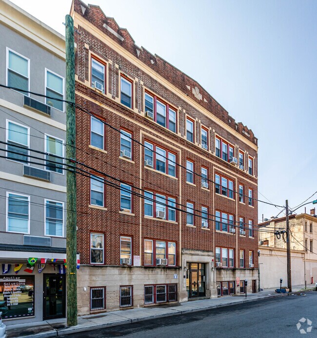 Photo - 12-20 Canfield St