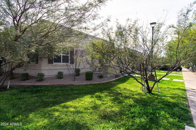 Photo - 2245 N Dayton St Unit 1