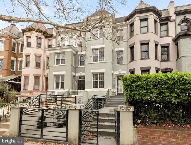 Building Photo - 1126 Columbia Rd NW