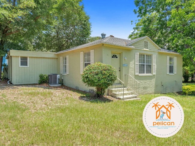 Building Photo - Rental Home in Desirable Navy Point Area