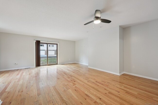 Photo - 140 Thompson St Unit APT 8A