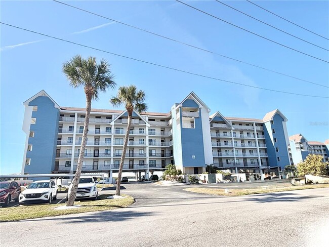 Building Photo - 4620 Bay Blvd Unit 1116