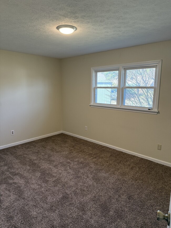 Photo - 8411 Cloverport Dr