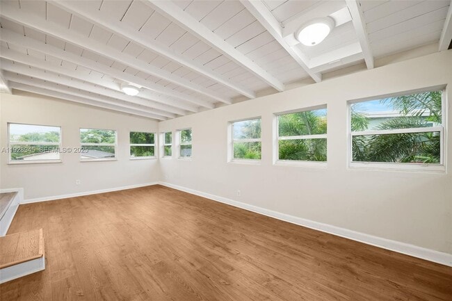 Photo - 766 NW 42nd St Unit c