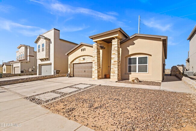 Photo - 3729 Surmise St