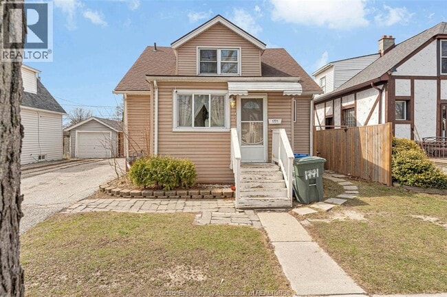 Photo - 1771 Windermere Rd