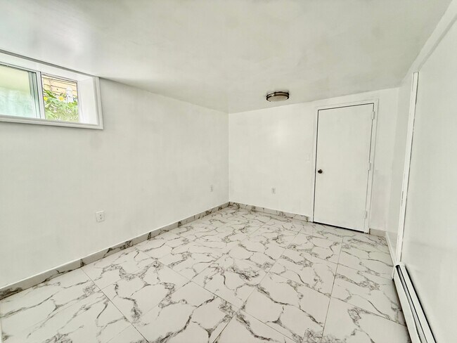 13-11 123rd St