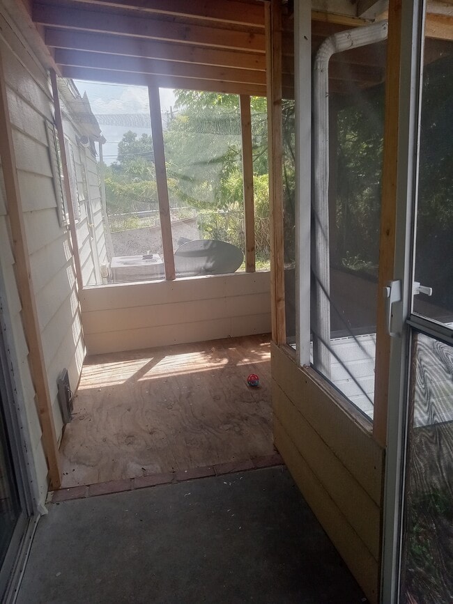 Photo - 7566 Peyraud Dr