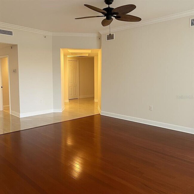 Photo - 5264 Bouchard Cir Unit 102