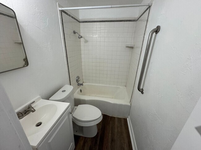 2918 Duke St Unidad A