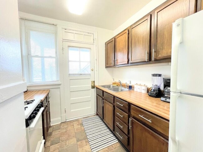 Photo - 6649 Berthold Ave Unit 3W