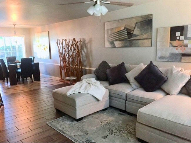 Photo - 1364 E Masonic Dr