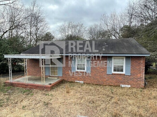 Three Bedroom House in South Macon - Three Bedroom House in South Macon