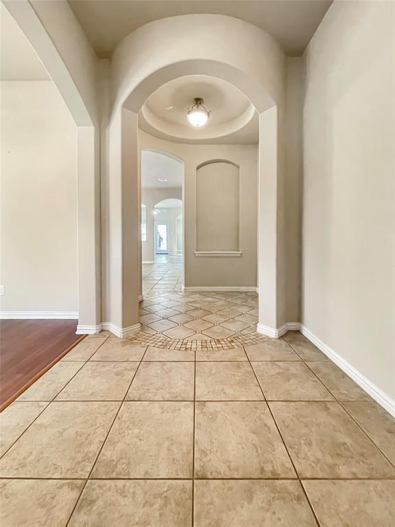 Photo - 2468 Millbrook Loop