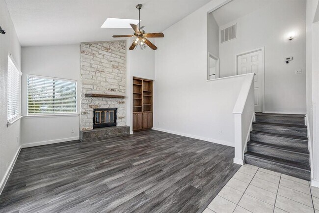 Photo - 3205 MacArthur Ave