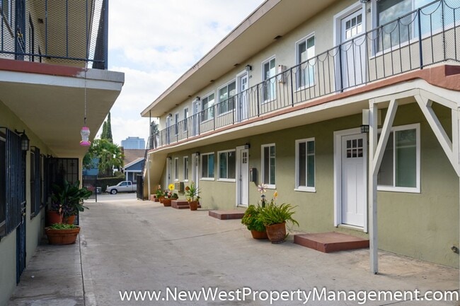 Photo - Upgraded Sherman Heights 1 Bedroom, Available Now! Unit 1