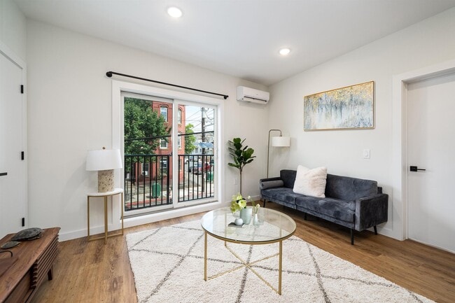 224 Garfield Ave Unit B