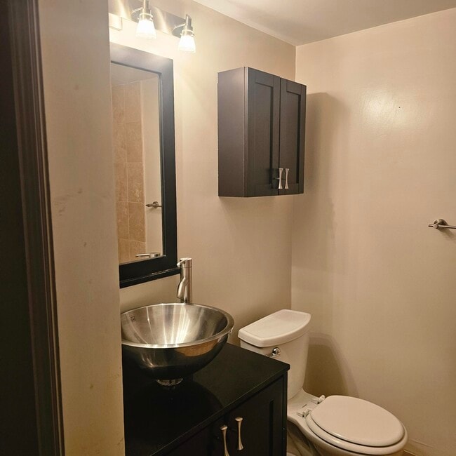 Photo - 321 Laurens St SW