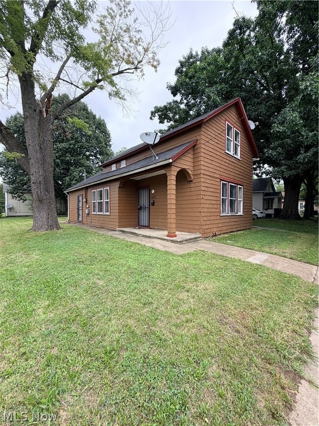 Building Photo - 6603 Charter Ave