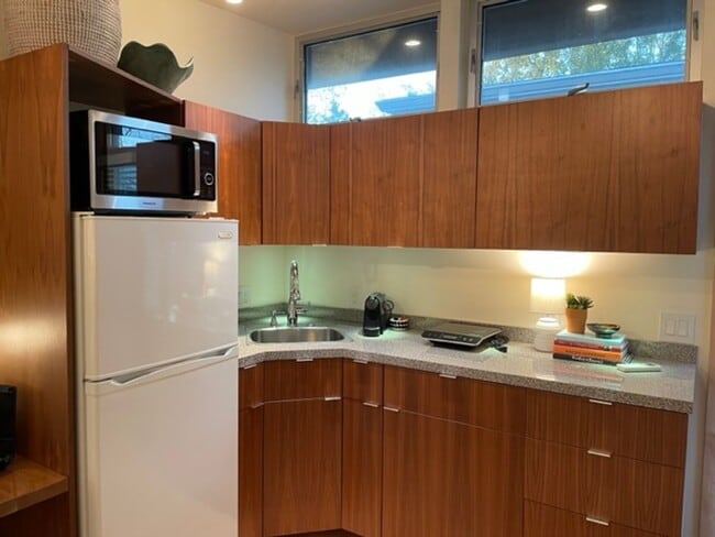 Photo - ENFIELD! GORGEOUS NEWER BUILD GARAGE APARTMENT STUDIO WITH GORGEOUS TREE HOUSE FEEL