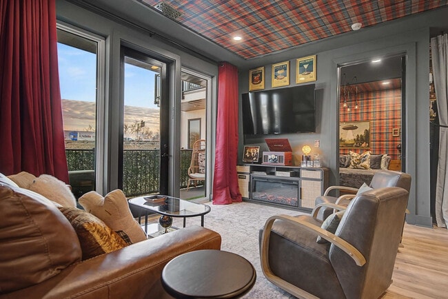 Photo - 245 Hermitage Ave Unit SI ID1261721P