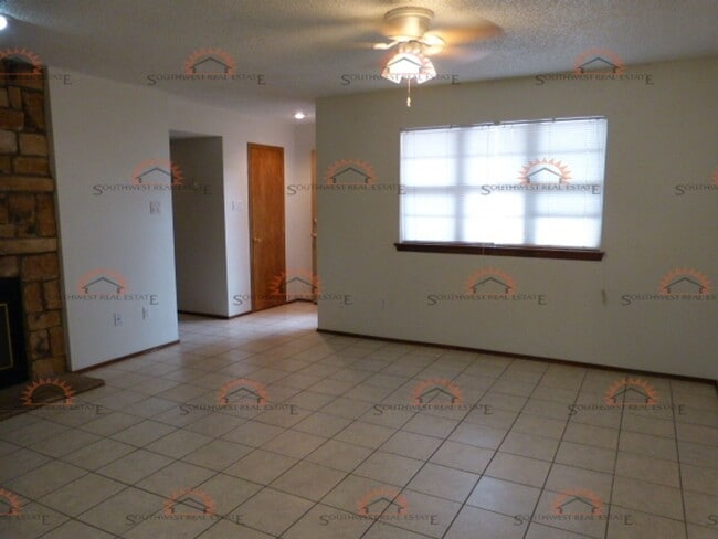 1204 W Manana Blvd Unit A (Downstairs)