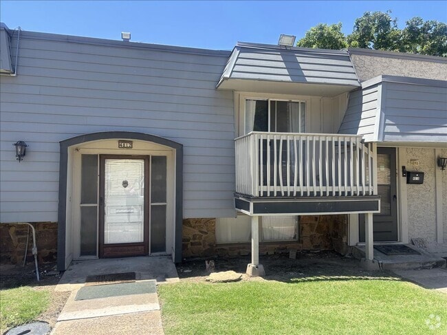 Building Photo - 4812 E 68th St Rental