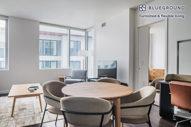 Photo - 288 106th Ave NE Unidad FL7-ID800