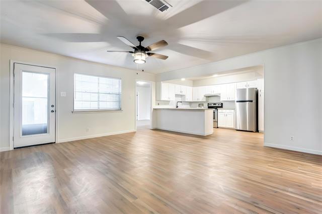 Photo - 30-530 N Woods St