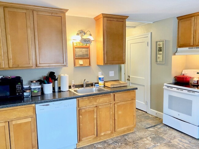 Photo - 46 Faneuil St