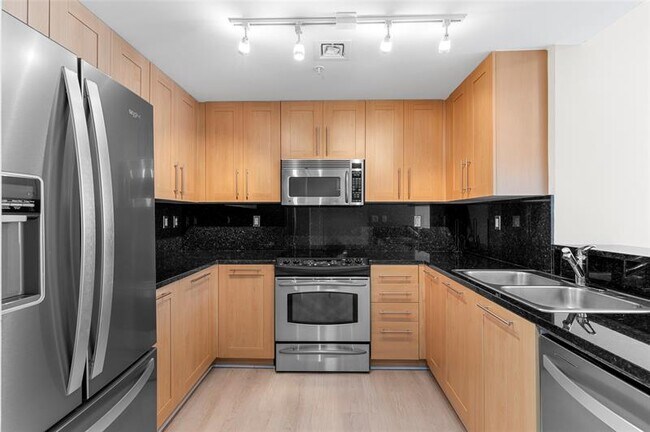 Photo - 511 SE 5 Ave Unit 910