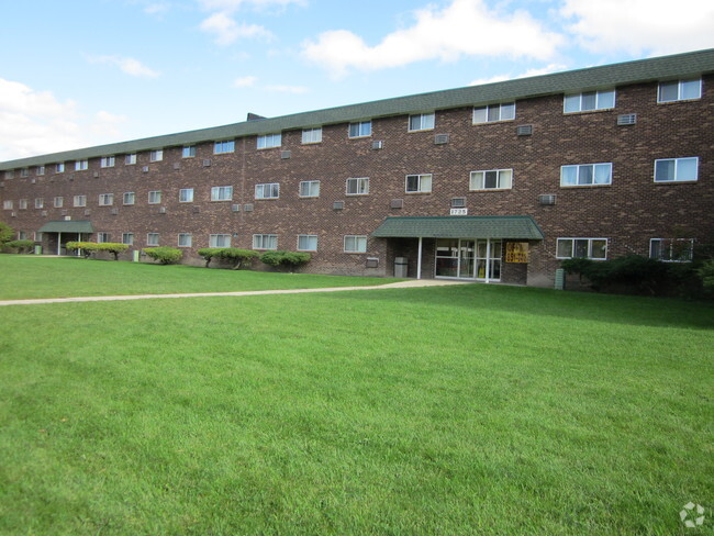 Building Photo - Fairhaven Village Apartments