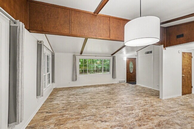 Photo - 3-Bedroom Duplex with Finished Basement & Central Air $1600/month