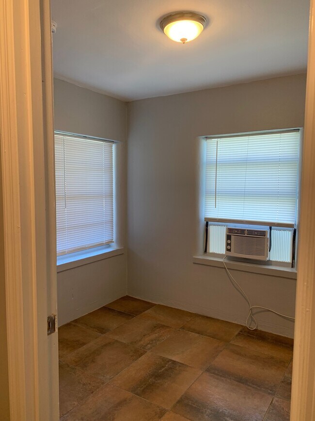 Photo - 2228 2nd Ave E Unit B