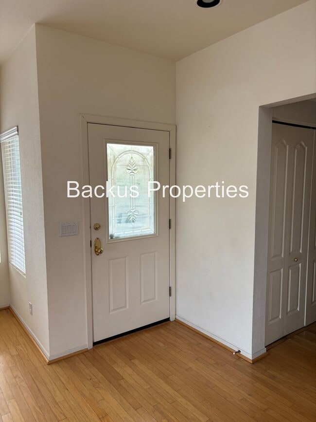 Photo - Great two-level home in Las Palmas II with scenic views