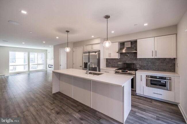 Photo - 1442 Hope St