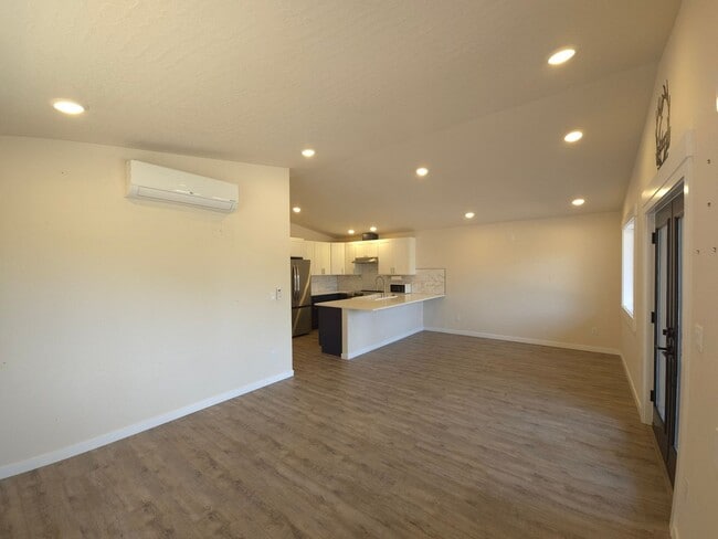 Photo - 3835 Pine Creek Rd