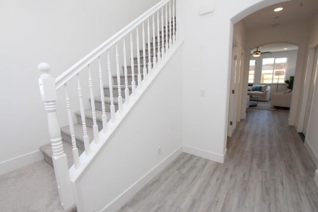 Photo - Gorgeous New Build 3 bedroom 2.5 bathroom home in Santa Ranch Available NOW!!