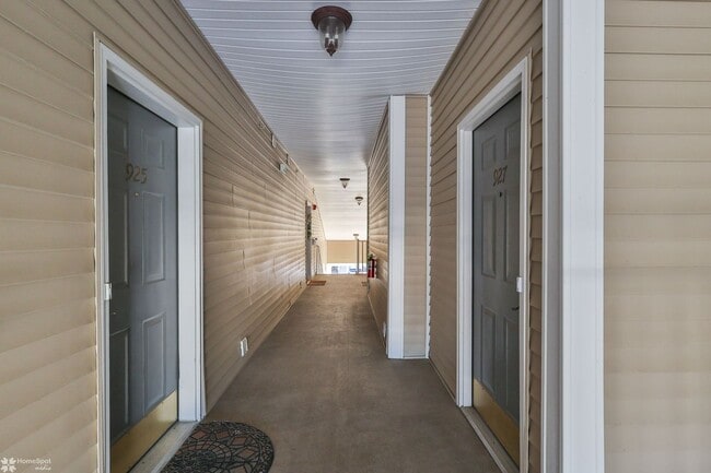 Photo - Bright, spacious 2-bedroom / 2-bath condo available now!