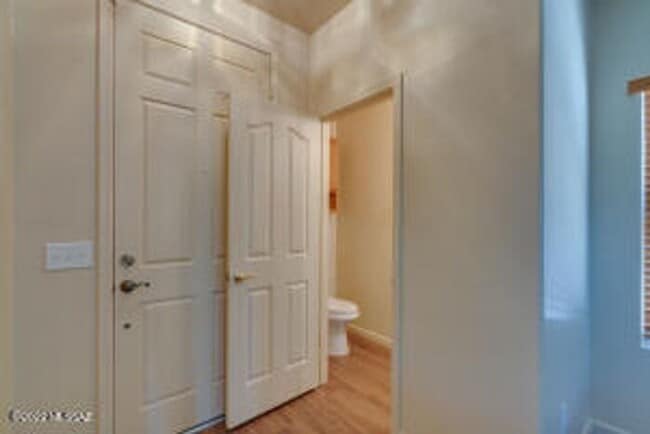 Photo - Bright, Spacious Living in Julian Ranch