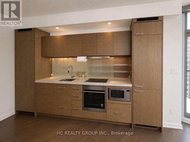 Photo - 45 Charles St E Unit 4509